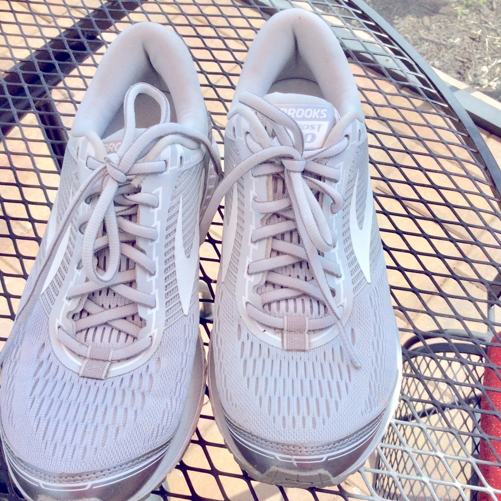 Brooks Ghost 10